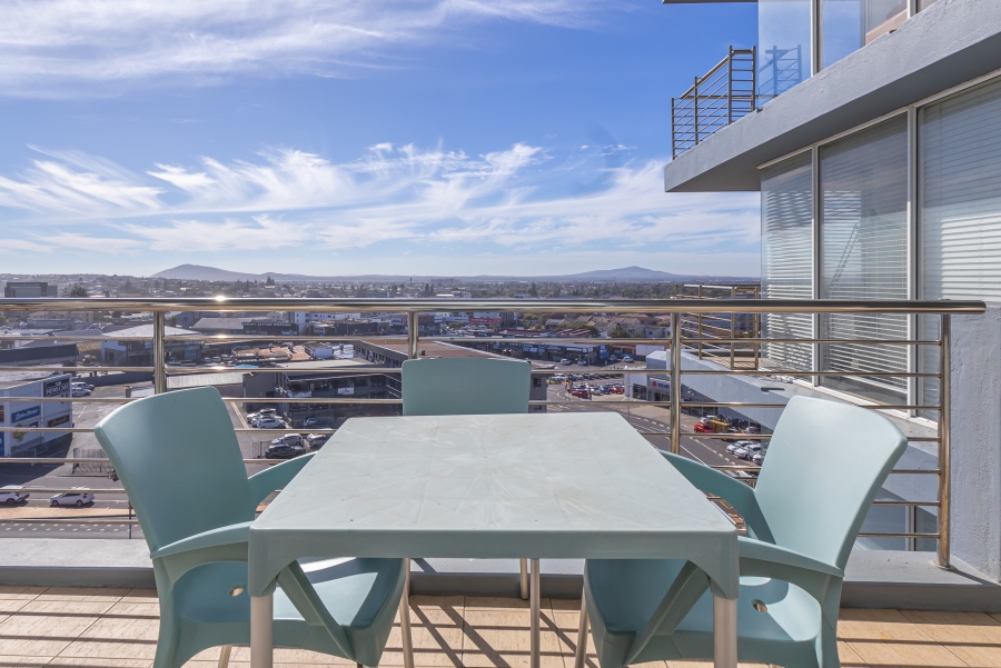 2 Bedroom Property for Sale in Beachfront Western Cape